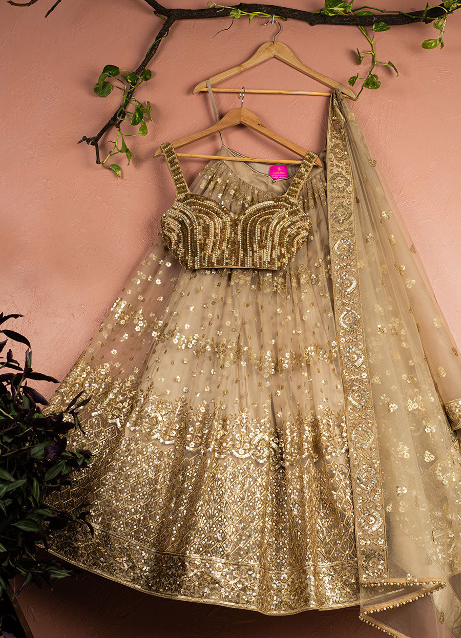 Anisha shetty hotsell lehenga