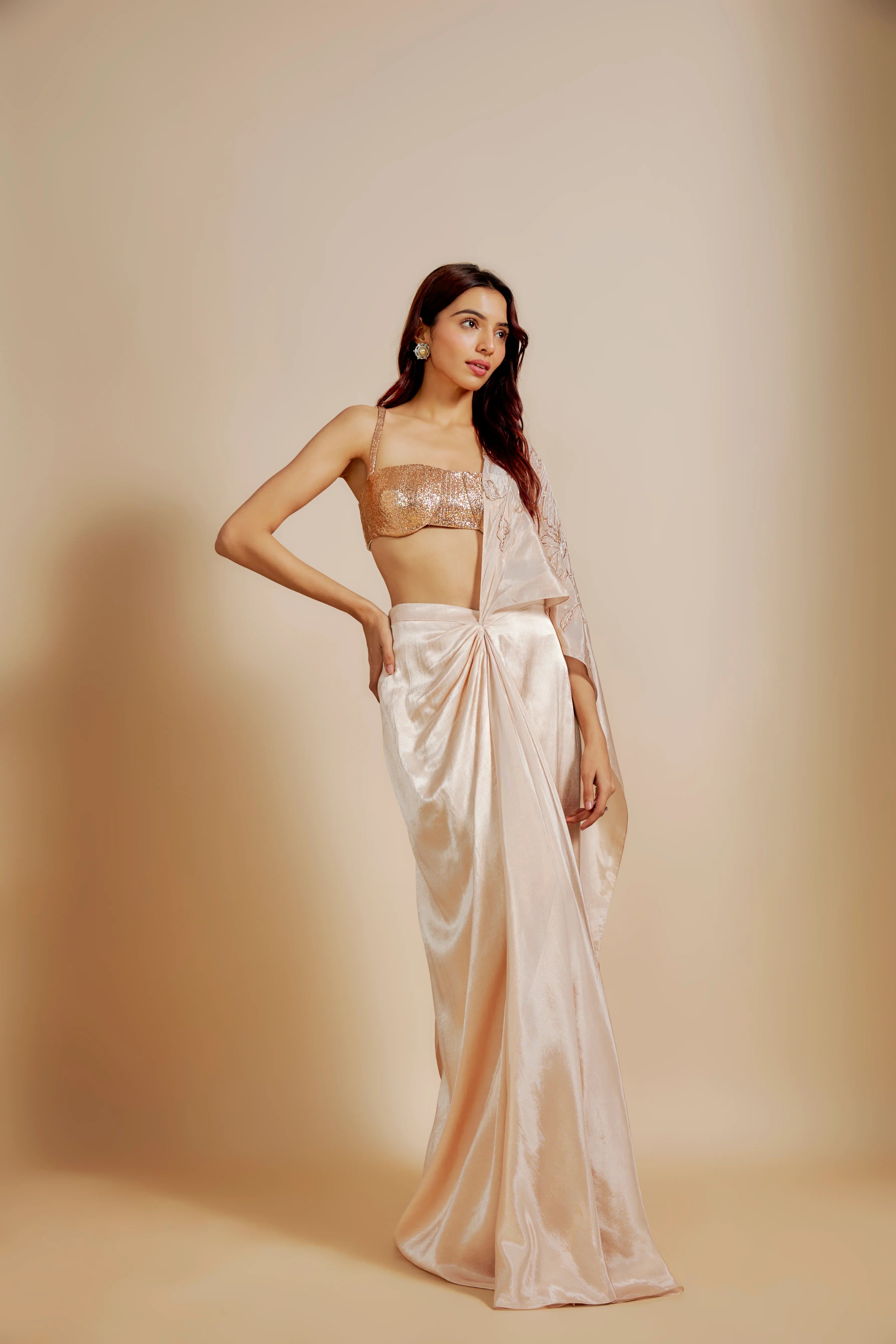 Masumi Mewawalla - Peach Skirt Saree With Rose Gold Blouse - Lilly's Boutique London Masumi Mewawalla - Peach Skirt Saree With Rose Gold Blouse - Lilly's Boutique London