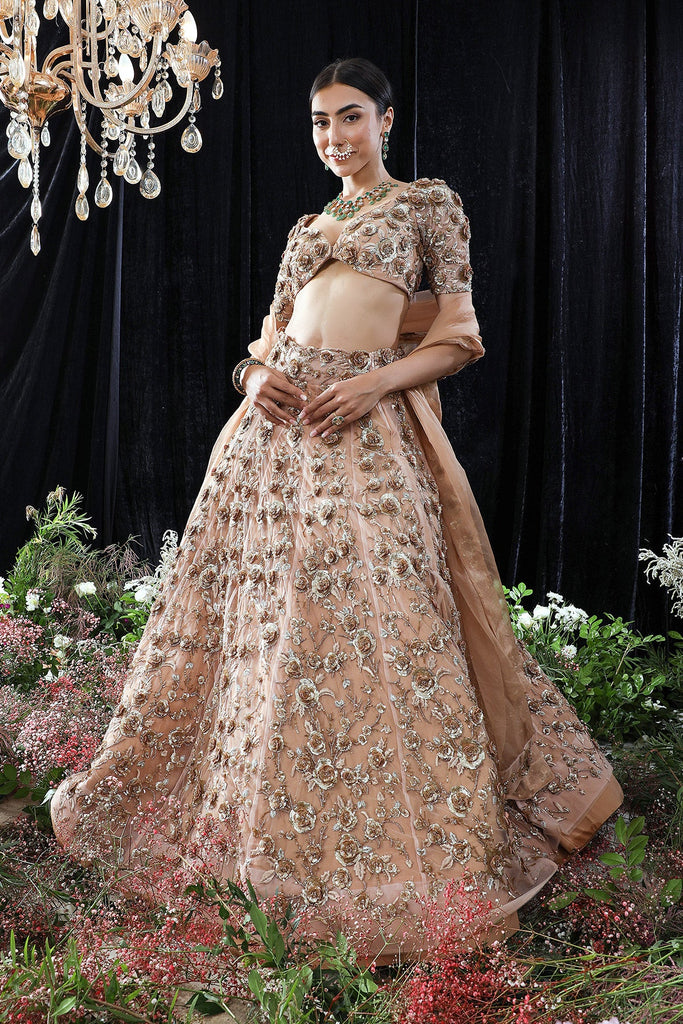 indian clothes uk, india clothing, indian outfit women, indian clothes online uk, dress indian, indian dresses uk, gown india, traditional indian dresses, dresses for wedding wear, dresses for cocktail, wedding outfits indian, anarkali, evening dresses for party, bridal asian outfit, Shoulder veil dress, Indian partywear, Ethnic fashion, Bollywood outfit